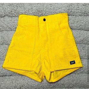 💛Lemon yellow Hammies cord high waisted shorts sz25💛